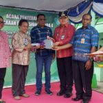 Penyerahan 4 Mobil Operasional Pada 1 Rumah Sakit Umum Daerah, dan 4 Puskesmas, Pj. Walikota Sorong : “Saya berharap, mobil operasional yang diberikan ini dapat di jaga dan dipergunakan dengan baik”